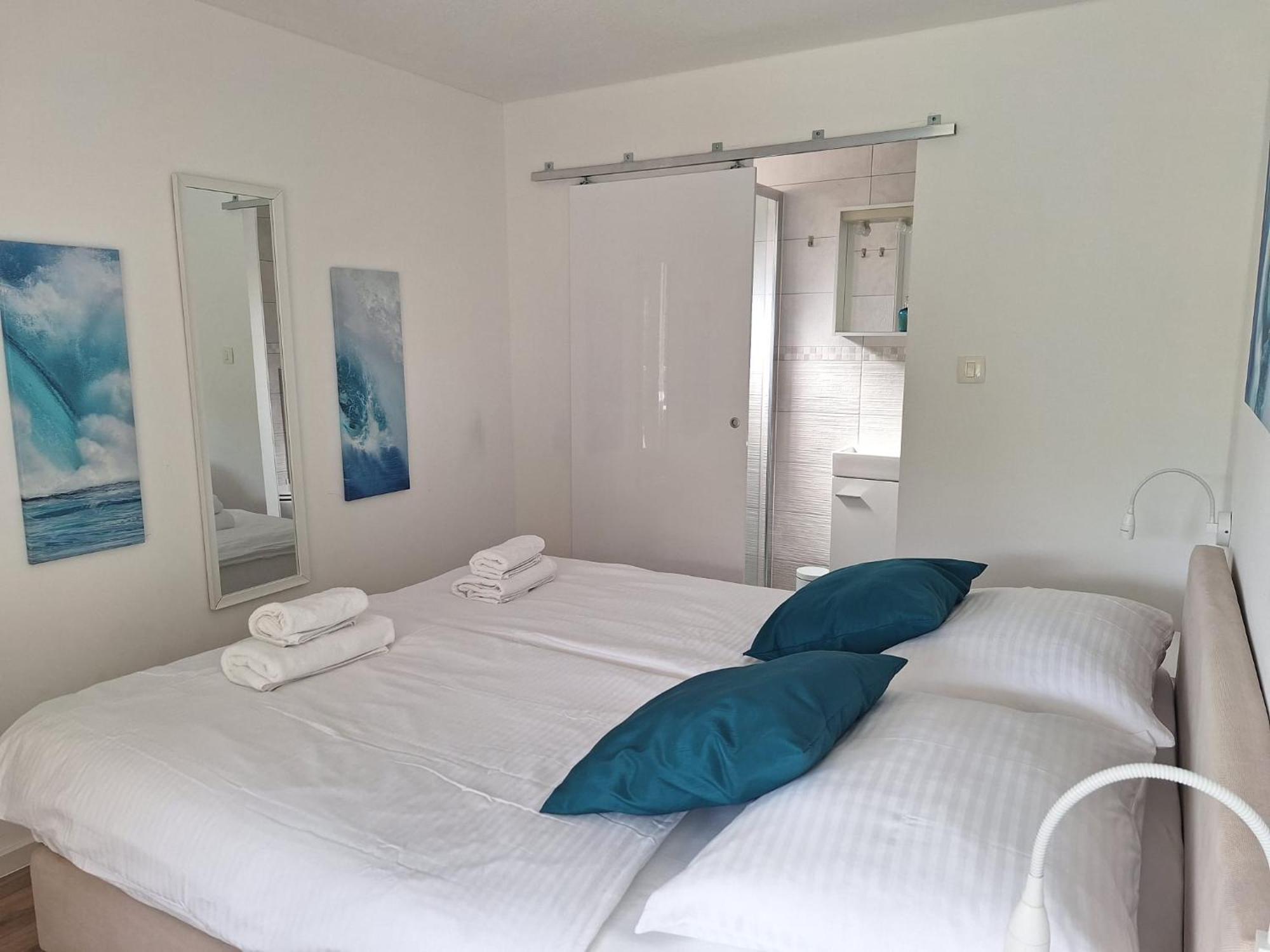 Hotel Boora Glamp Experience & Heated Infinity Pool Senj  Zewnętrze zdjęcie