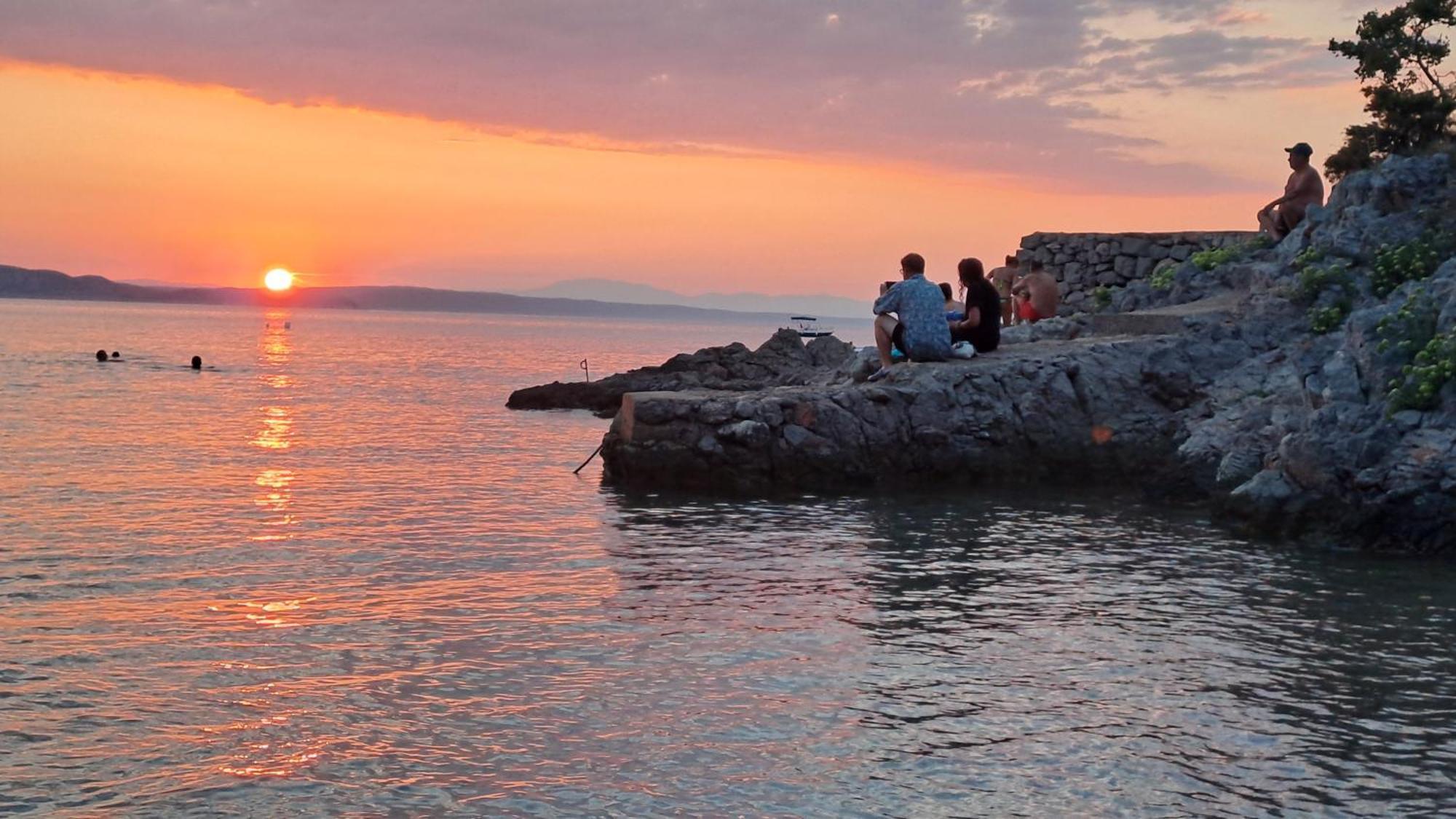 Hotel Boora Glamp Experience & Heated Infinity Pool Senj  Zewnętrze zdjęcie